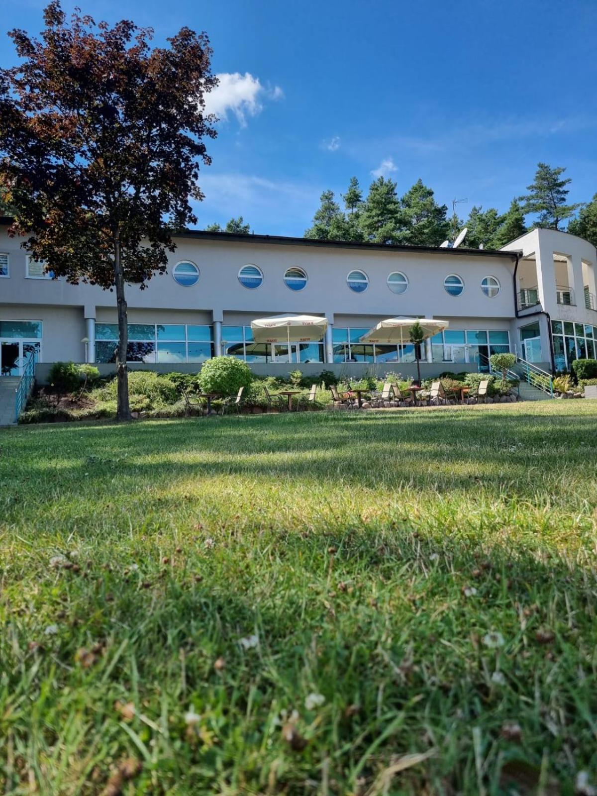 Hotel Mikorzyn Ślesin Exteriér fotografie